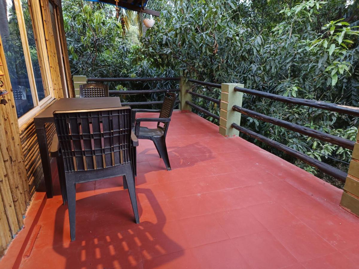 Lotus Riya Home Stay Hampi Exterior photo